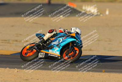 media/Nov-19-2023-CVMA (Sun) [[1f3d1b7ccb]]/Race 18 Supersport Middleweight/